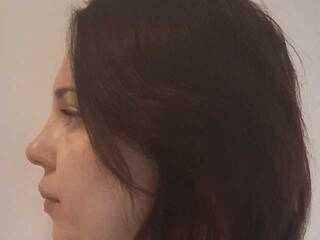 에로틱 한 영상 채팅 Lessia