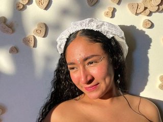 에로틱 한 영상 채팅 Lexiiee1