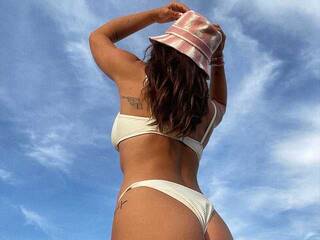 에로틱 한 영상 채팅 lia-clincon