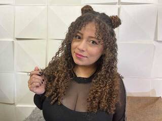 에로틱 한 영상 채팅 LianaDuque