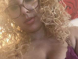 에로틱 한 영상 채팅 lickablelopez