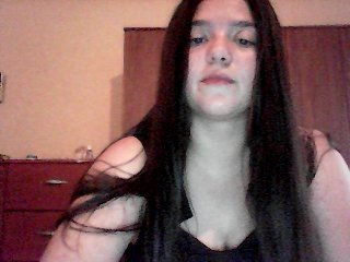 사진 Lilith2000 show tits 5tk, show ass 10 tk, show naked body 15 tk, open yo ur camera for 30 tk no tokens no show