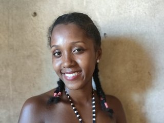 에로틱 한 영상 채팅 Lillteblackgirl
