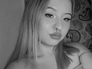 에로틱 한 영상 채팅 LilyMarks