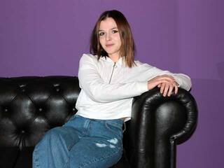 에로틱 한 영상 채팅 LinaGlow