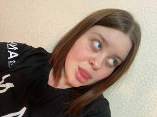 에로틱 한 영상 채팅 LisaDia