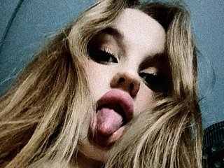 에로틱 한 영상 채팅 littleprincess