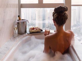 에로틱 한 영상 채팅 LittleRedMe