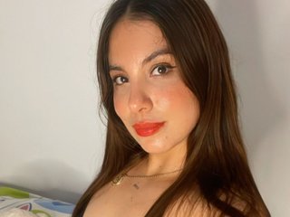 에로틱 한 영상 채팅 littleshydoll