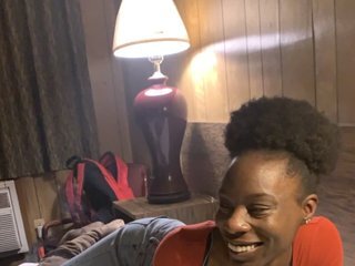 에로틱 한 영상 채팅 littyleesh1