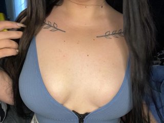에로틱 한 영상 채팅 LEYLA_FOXY