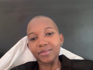 에로틱 한 영상 채팅 Kari31