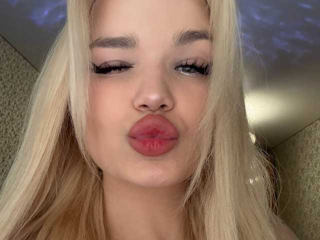 프로필 사진 LizaTayloo
