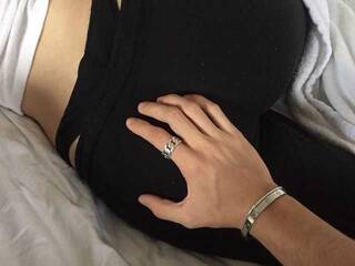 에로틱 한 영상 채팅 LizSer