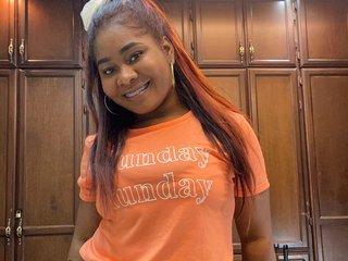 에로틱 한 영상 채팅 lizzieclark1