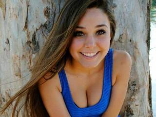 에로틱 한 영상 채팅 LIZISAHAROK