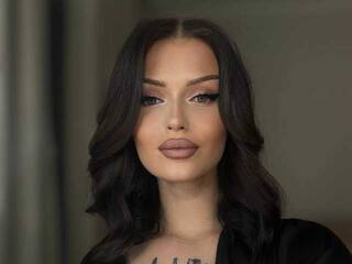 에로틱 한 영상 채팅 LolaFever