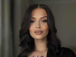에로틱 한 영상 채팅 LolaFever