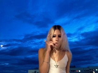 에로틱 한 영상 채팅 LolaLevvis
