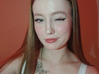 에로틱 한 영상 채팅 LolaMin