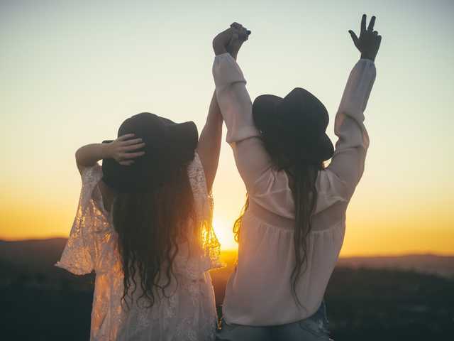 프로필 사진 LoNikTwins