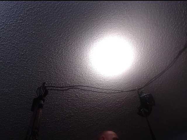 방송 스크린 샷 LooLoo-n-Red