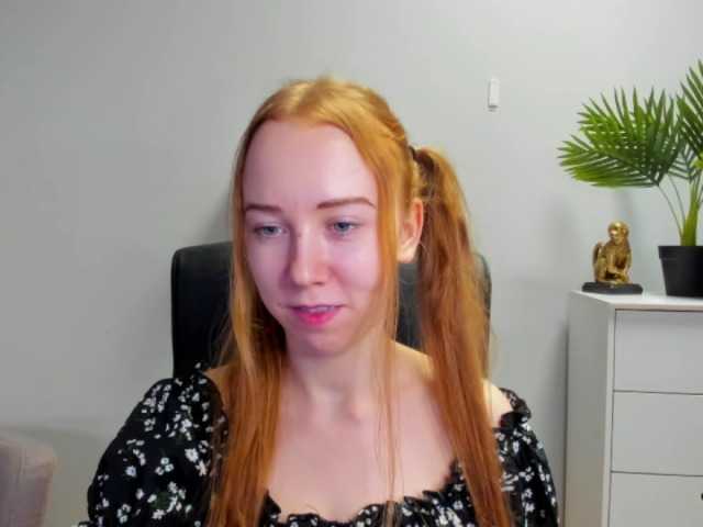 사진 LoriFire Let me warm u up ;)#new #fun #rolleplay #cockrating #english #german #humiliation #cei #joi #dirtytalk #cockandballstortures #domination #sph #sarcasm #edging #punishment #orders #ginger #CFNM