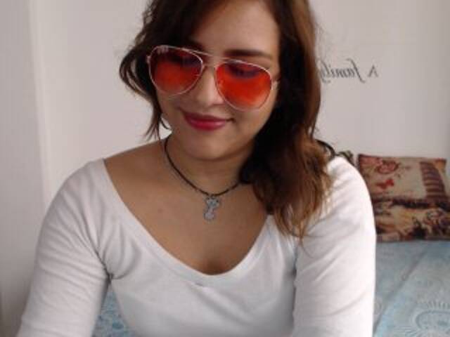 방송 스크린 샷 lorirussell