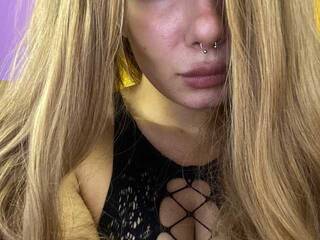 에로틱 한 영상 채팅 Lost-Mary