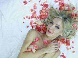 에로틱 한 영상 채팅 lovelylaura