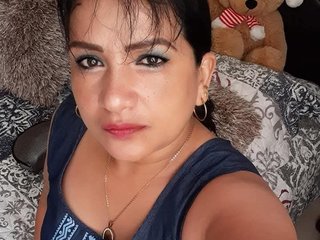 에로틱 한 영상 채팅 Luciana_
