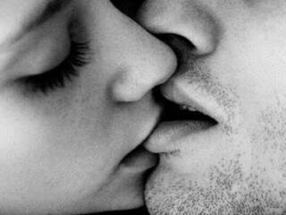 에로틱 한 영상 채팅 Lucim