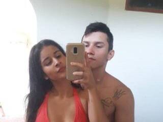 에로틱 한 영상 채팅 LucyAndThomas