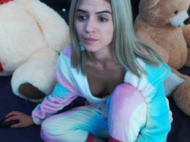 방송 스크린 샷 lucycelest