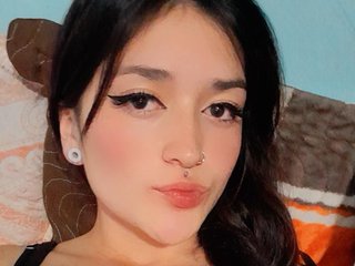 에로틱 한 영상 채팅 LucyRowe