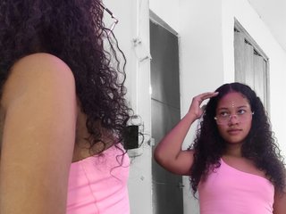 에로틱 한 영상 채팅 Luna-horny-1