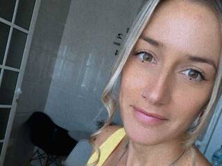 에로틱 한 영상 채팅 Lunarymix