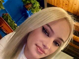 에로틱 한 영상 채팅 LustyRose