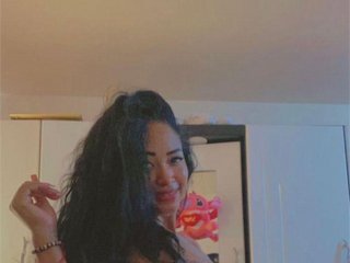에로틱 한 영상 채팅 Luxuryebony69