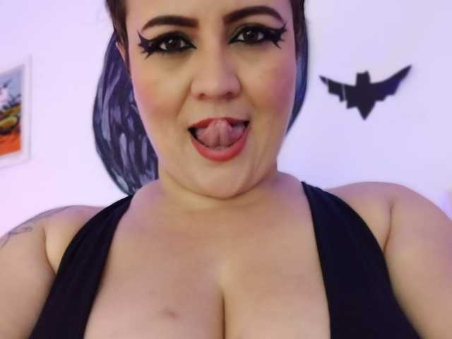 프로필 사진 madame-boobs