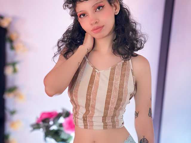 프로필 사진 maddiecharlotte