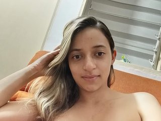 에로틱 한 영상 채팅 MaddieLoyd