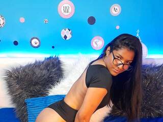 에로틱 한 영상 채팅 MaddieScott