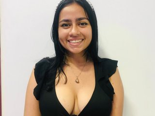 에로틱 한 영상 채팅 MaddisonDaniels
