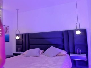 에로틱 한 영상 채팅 MaddyOwens