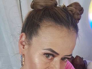 에로틱 한 영상 채팅 MAGHENTA