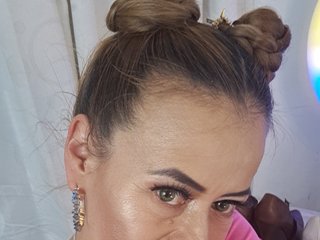 에로틱 한 영상 채팅 MAGHENTA