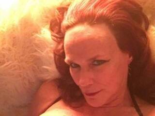 에로틱 한 영상 채팅 MagicBarbie