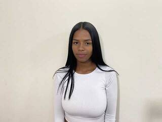 에로틱 한 영상 채팅 MaiaChocolate