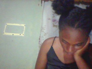 에로틱 한 영상 채팅 Maissah